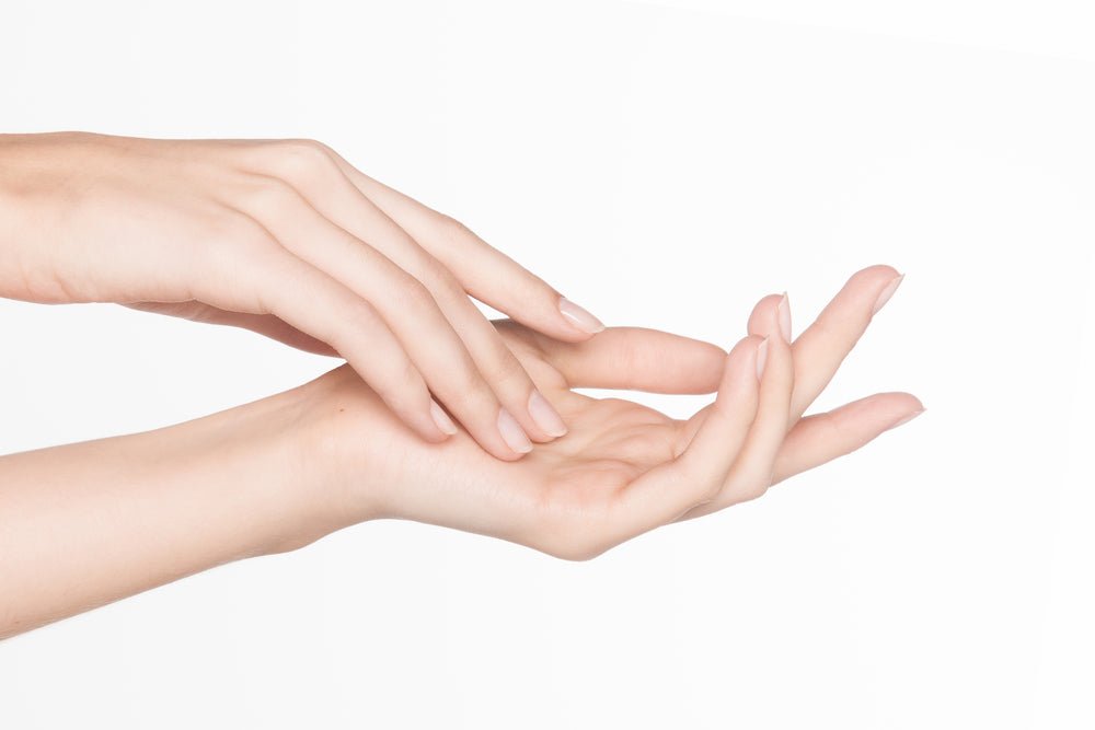 Dry Hands? Discover 3 Steps to Refine Your Hands for a More Youthful Look - Miracles & More