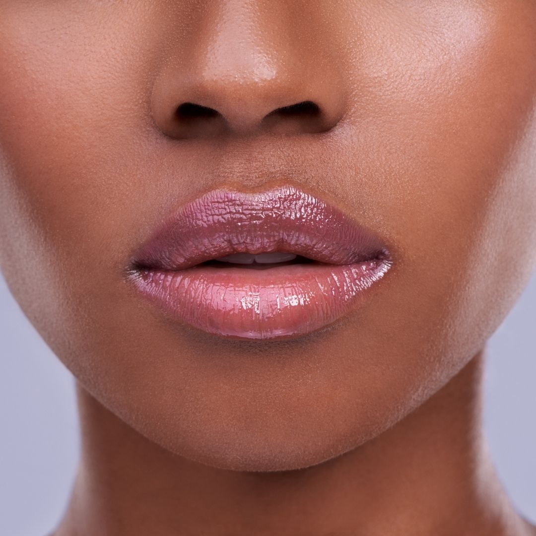 How to Take Care of Your Lips This Summer (Plus 4 Natural Ingredients for Soft, Hydrated Lips) - Miracles & More